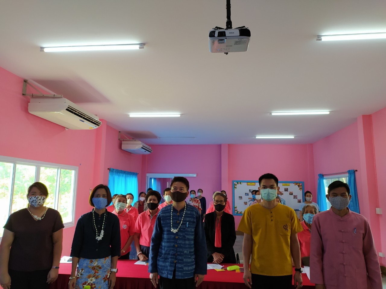 กิจกรรมป้องกัน COVID-19  สานพลังผู้สูงอายุเพื่อคนทุกวัย