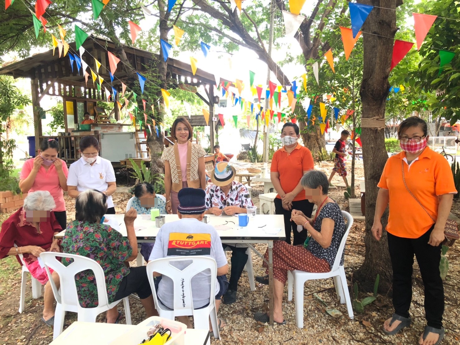 กิจกรรมทำหน้ากากอนามัย