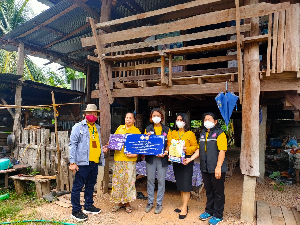 มอบบ้านผู้สูงอายุจังหวัดตาก
