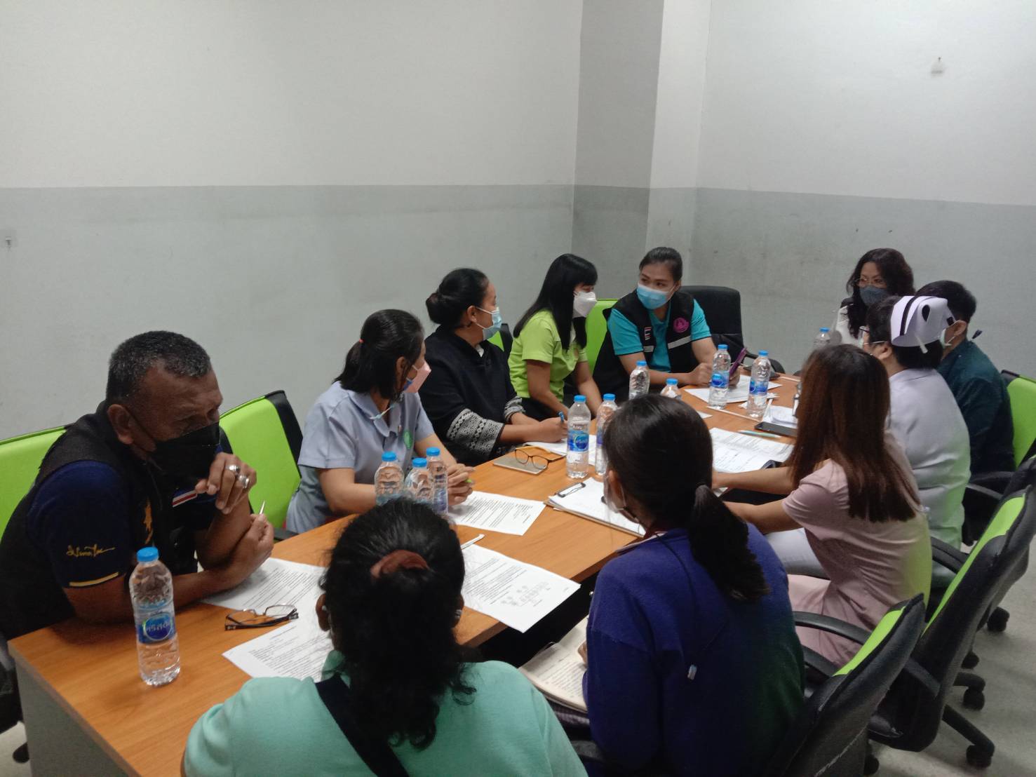 ร่วมประชุมทีมสหวิชาชีพ ช่วยเหลือผู้สูงอายุ กลุ่มเปราะบาง