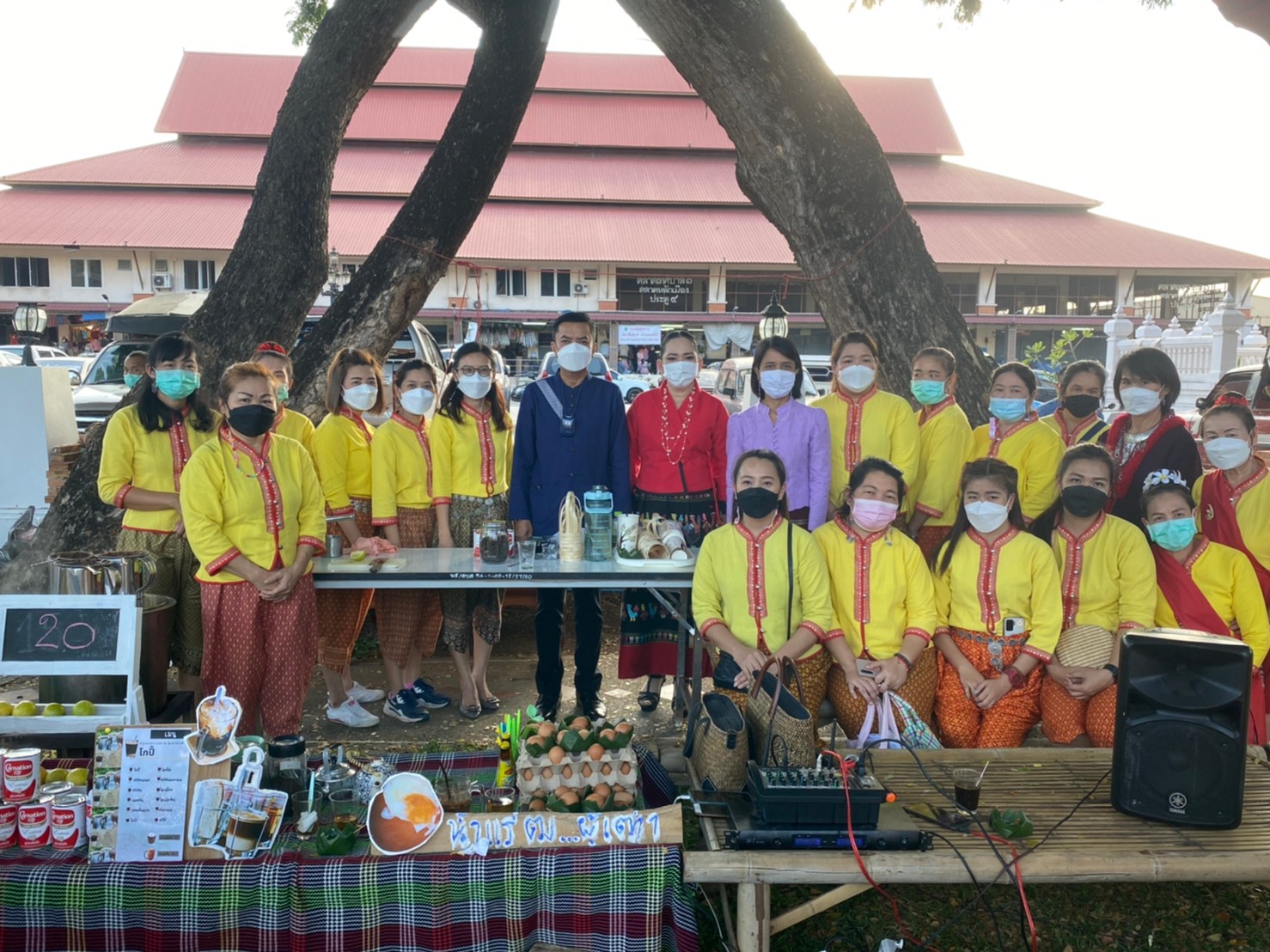 กาดข่วงหลวง นั่งรถม้า เลาะเมืองลำปาง แอ่วกาดก้อม (โซนวัยเก๋า)