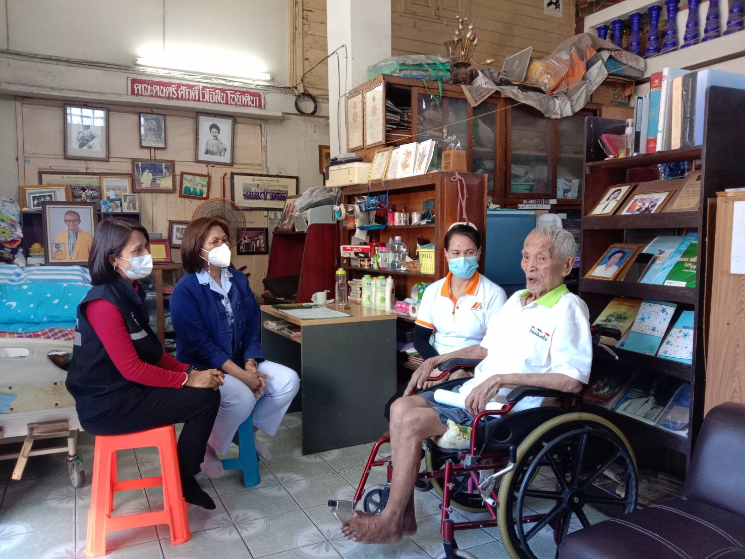 ลงพื้นที่เยี่ยมเยือนและให้กำลังใจ ปราชญ์อาวุโสแห่งเขลางค์นคร