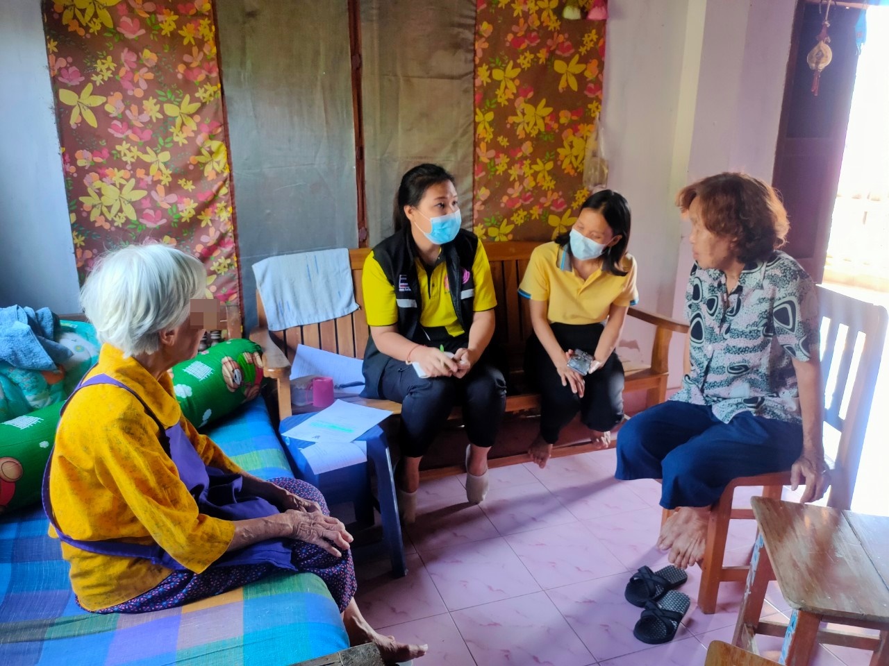 ลงพื้นที่เยี่ยมบ้านผู้สูงอายุเปราะบาง