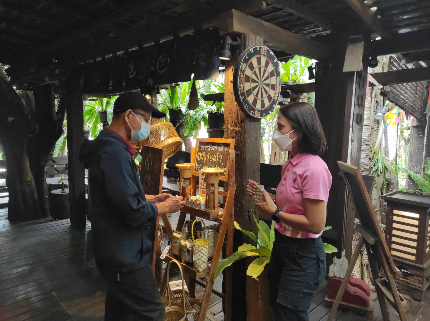 ส่งเสริมผลิตภัณฑ์ผู้สูงอายุ สู่ร้านค้าชุมชน 