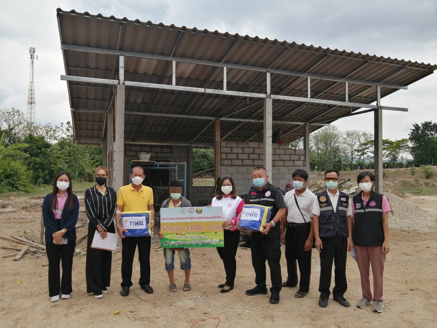 ลงพื้นที่เยี่ยมบ้านผู้สูงอายุเปราะบาง 